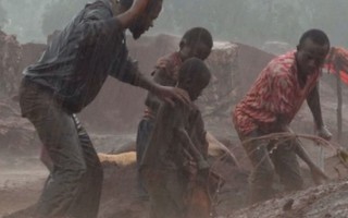 40.000 trẻ em phải làm việc các khu mỏ ở Congo