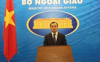 Việt Nam trao công hàm phản đối Trung Quốc bay thử ở Trường Sa
