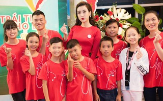 Hoa hậu Đỗ Mỹ Linh đồng hành với trẻ em bệnh tim