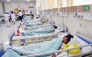 14 du khách Lào cấp cứu nghi bị ngộ độc thực phẩm tại Đà Nẵng