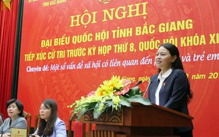 Đại biểu Quốc hội Nguyễn Thị Thu Hà tiếp xúc cử tri nữ theo chuyên đề tại Bắc Giang