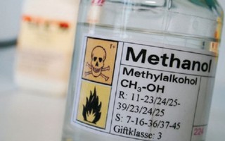 Thêm 1 ca tử vong do ngộ độc rượu chứa methanol