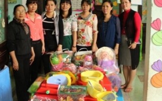 Đà Nẵng hỗ trợ thiết bị cho 18 nhóm trẻ khu công nghiệp 
