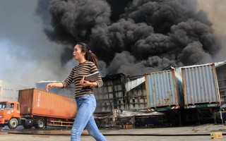 Bình Dương: Cháy lớn tại Khu Công nghiệp Sóng Thần 2, công nhân tháo chạy 