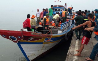 Cảng Cửa Gianh (Quảng Bình) quá tải lượng tàu tránh trú bão số 4
