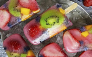 Tự làm kem trái cây tươi mát lạnh giải nhiệt ngày hè 