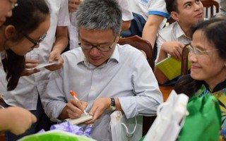 GS Ngô Bảo Châu, Vũ Hà Văn 'đánh bật' bão số 3