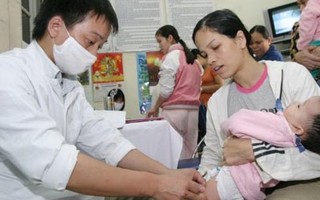 Vaccine Sởi-Rubella do Việt Nam sản xuất không gây phản ứng nặng