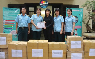 Hội Phụ nữ Phòng không không quân gửi tặng 9 thùng quà đến Chương trình Mottainai