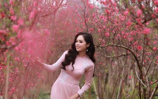 Người đẹp Bolero Hà Thành rực rỡ bên vườn hoa xuân