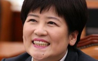 Hàn Quốc có nữ Bộ trưởng mới