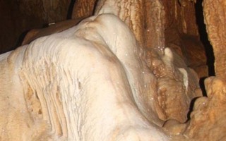 Phát hiện hang động đẹp nhất tỉnh Sơn La 