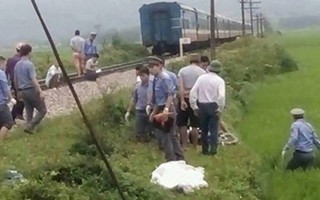 Thanh Hóa: 2 vợ chồng tử vong vì bị tàu hỏa kéo lê