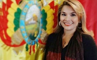 Chân dung nữ Tổng thống lâm thời Bolivia