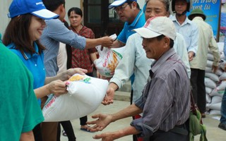 Nhật ký 'Cùng miền Trung vượt lũ'