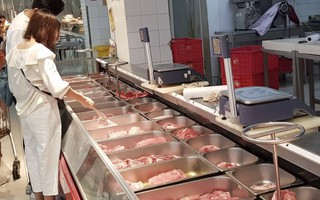 Thịt lợn khan hiếm, giá tiếp tục tăng