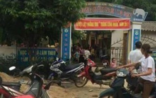 Nghi trường dùng gà dịch, hàng trăm phụ huynh cho con nghỉ học