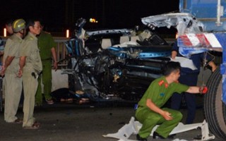 Tai nạn trên cầu Sài Gòn, cô gái ngồi trong xe Range Rover tử vong