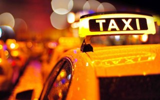 Gọi taxi “giá mềm” mùa du xuân