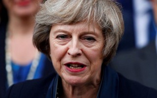 Thủ tướng Anh Theresa May lặng lẽ từ chức lãnh đạo đảng Bảo thủ