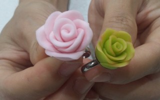 Khéo tay làm nhẫn hoa hồng xinh 