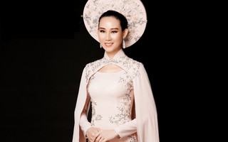 Phạm Lan Anh chọn áo dài tranh tài tại Hoa hậu Du lịch Thế giới 2019