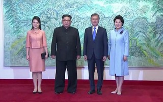 Lần đầu tiên phu nhân lãnh đạo hai miền Triều Tiên gặp nhau