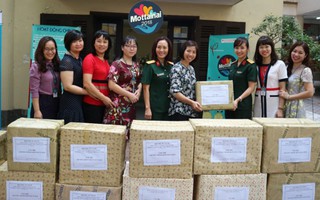Phụ nữ Tập đoàn Viettel ủng hộ Mottainai 200 thùng đồ dùng