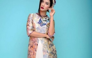 Kim Tuyến không ngại diện áo dài kết hợp 'váy đụp'
