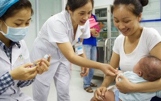 Sẽ tiêm vaccine thay thế Quinvaxem từ cuối tháng 12