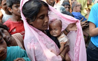 Hình ảnh thương tâm trên đường tị nạn của người Rohingya ở Myanmar