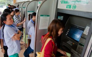 Làm gì khi ATM không nhả tiền mà tài khoản lại bị trừ?
