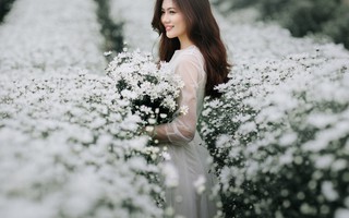 Hoa khôi Miss Photo Vũ Hương Giang tham gia chương trình 'Phụ nữ là để yêu thương'