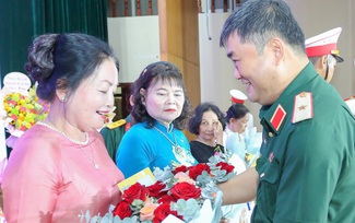 Phụ nữ Quân khu 7 góp phần làm rạng danh hình ảnh "Bộ đội Cụ Hồ"