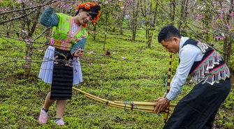 Trao đổi kinh nghiệm giữ gìn bản sắc văn hóa dân tộc Mông