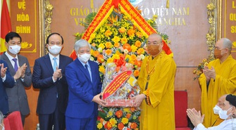 Chủ tịch Ủy ban TƯ MTTQVN thăm, chúc mừng Giáo hội Phật giáo Việt Nam