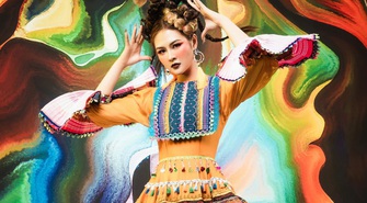 NTK Thạch Linh cách tân trang phục thổ cẩm truyền thống