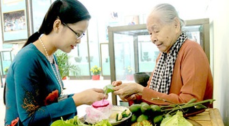 Mùi chay dậy hương cả trời thơ ấu