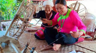 Phát huy nét văn hóa ẩm thực và giá trị thổ cẩm của đồng bào vùng cao