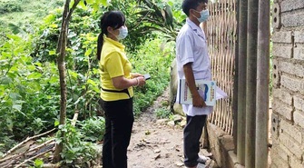 Nữ cán bộ dân số tích cực nâng cao nhận thức về sức khỏe sinh sản cho người dân vùng cao