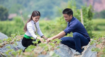Cô gái Thái biến bản nhỏ thành điểm du lịch ấn tượng
