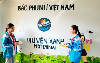 Báo Phụ nữ Việt Nam trao tặng Thư viện Xanh Mottainai cho trường THCS Hoàng Ngân