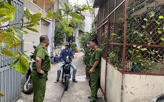 Vụ cháy nhà khiến 2 người tử vong ở TPHCM: Người cháu bất lực giải cứu cậu 