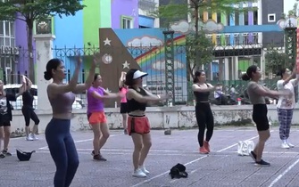 Aerobic ngoài trời: rèn luyện sức khỏe, kết nối yêu thương
