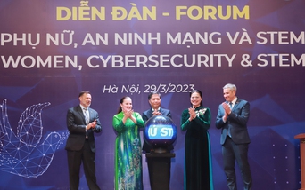 Chùm ảnh: Diễn đàn quốc tế "Phụ nữ, An ninh Mạng và STEM"