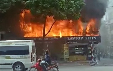 Hà Nội: Liên tiếp xảy ra 2 vụ cháy vào buổi sáng