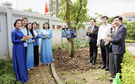TƯ Hội LHPN Việt Nam phát động Đợt thi đua cao điểm chào mừng bầu cử và Đại hội Phụ nữ toàn quốc XIV