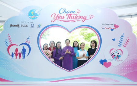Những hình ảnh đáng nhớ tại Lễ Mít tinh hưởng ứng Ngày Gia đình Việt Nam 28/6