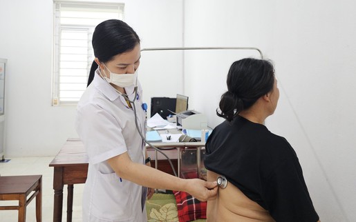 "Nhiều chị em dân tộc thiểu số gặp vấn đề sức khỏe nhưng phải nặng mới đi khám"