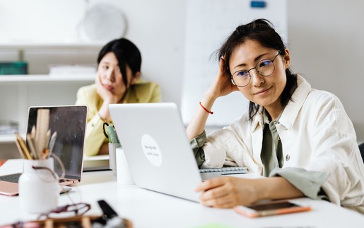 AI tạo sinh thay đổi công việc của phụ nữ